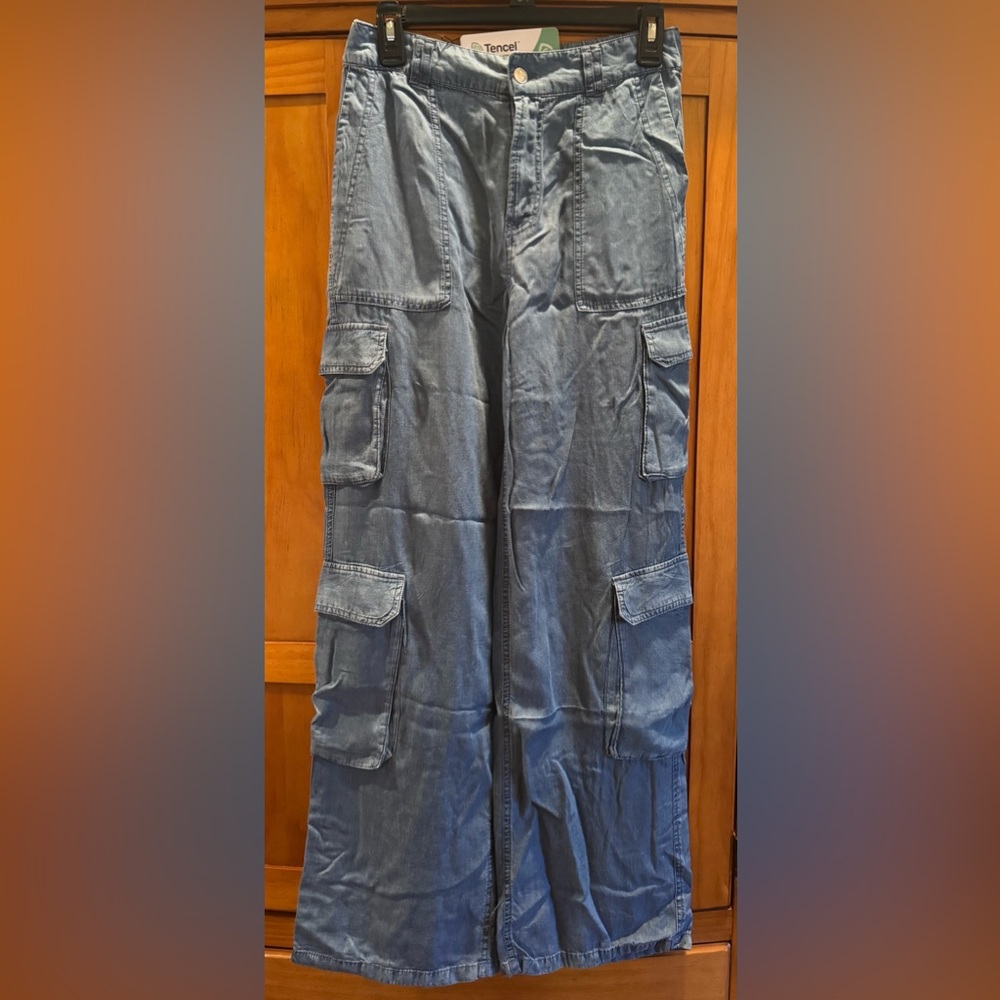 LOVE TREE - Wide Leg Blue Cargo Pants w/ Elastic Waist | SIZE: M | 100% Tencel
